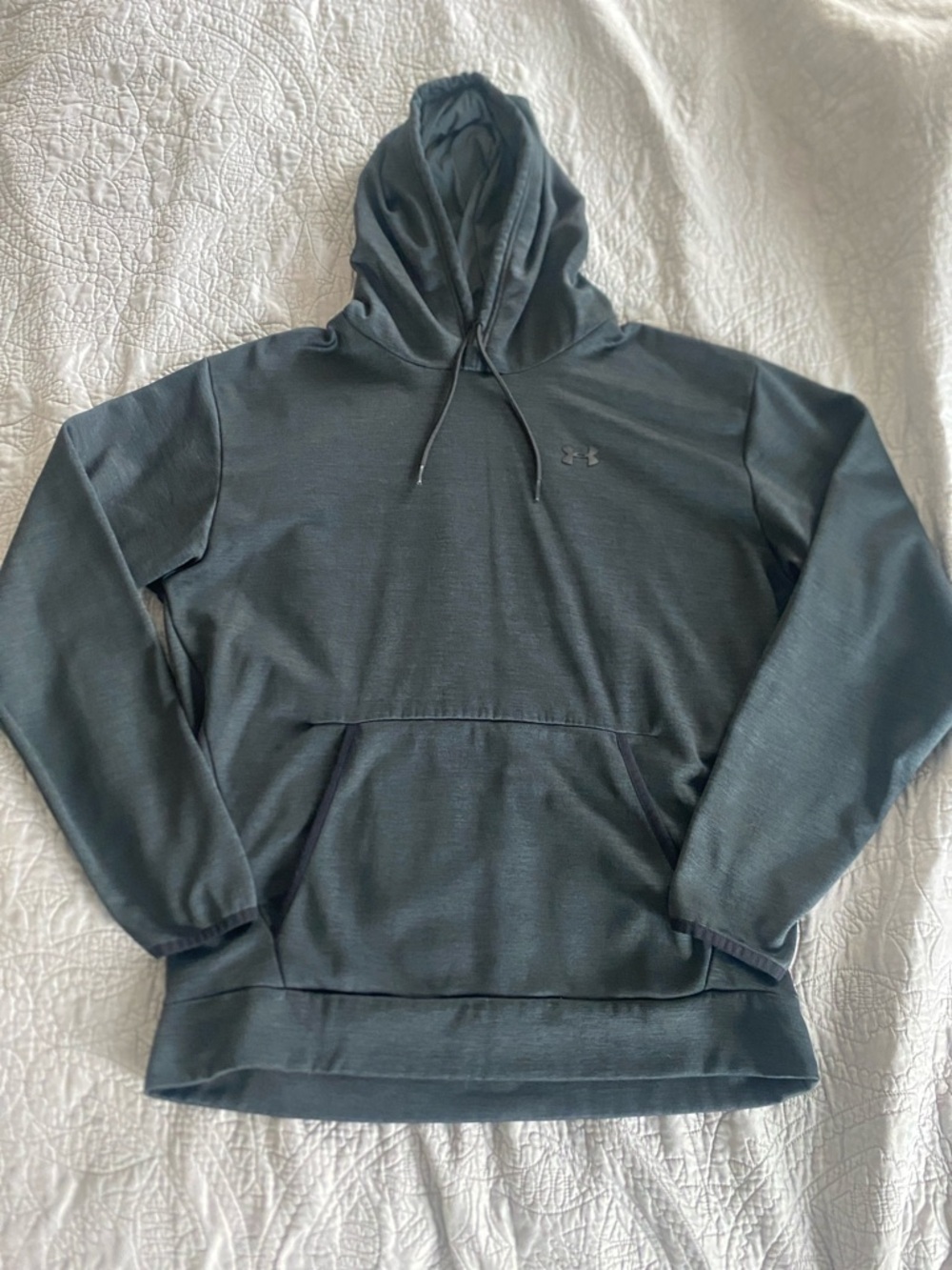 Under Armour  XL hoodie